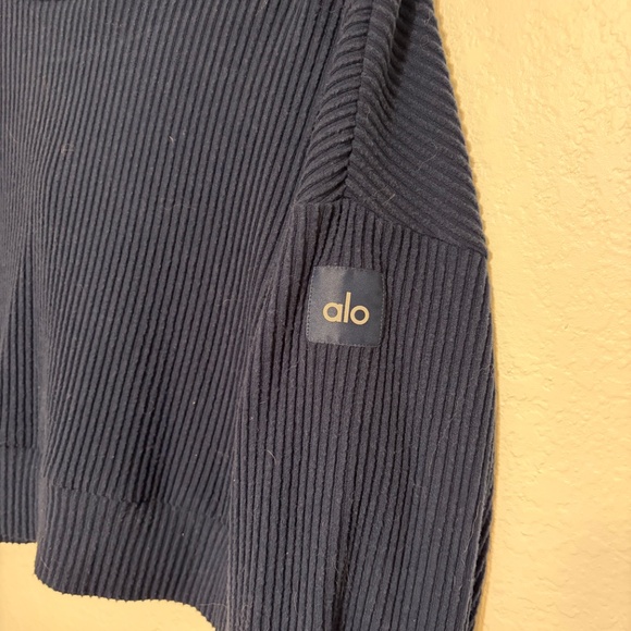 Alo Muse Hoodie - Picture 3 of 5